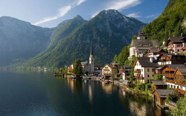 tourism-in-hallstatt.jpg