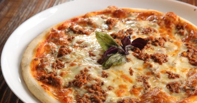 7998465-pizza-with-minced-meat-recipe-with-photo.jpg