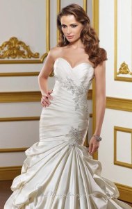 1802-satinembroidery-dress-by-bridal-by-mori-leealt33.jpg