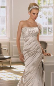 1605-dress-by-bridal-by-mori-leealt9.jpg