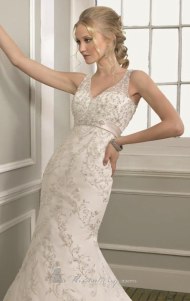 1655-dress-by-bridal-by-mori-leealt7.jpg