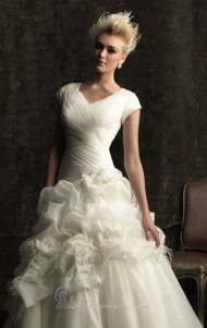 m481-dress-by-allure-bridals-modestalt5.jpg