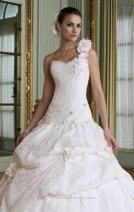 112224-by-david-tutera-for-mon-cheri.jpg