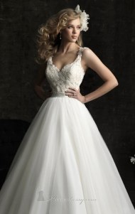 8968-dress-by-allure-bridalsalt4.jpg