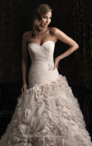 8950-dress-by-allure-bridalsalt7.jpg