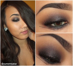 smokey-eye-with-tri-color-green-lenses.jpg