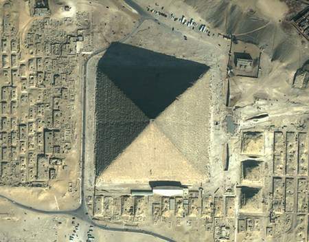 pyramids_01.jpg